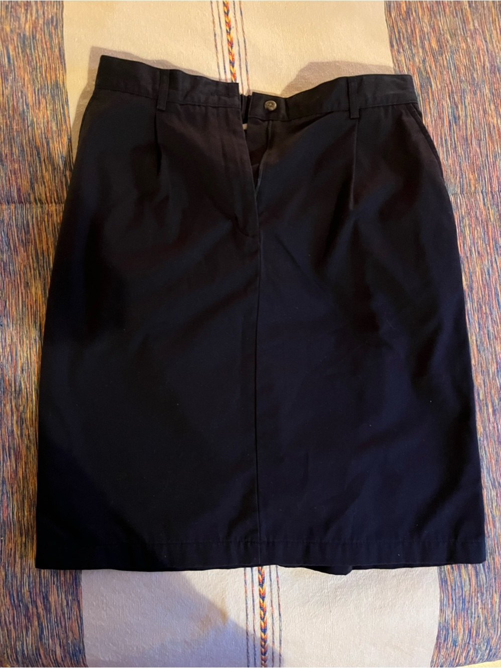 L.L. Bean Navy knee-length skirt size 14 vintage great condition